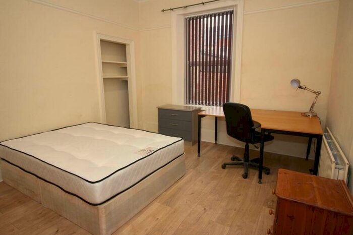 5 Bedroom Terraced House To Rent In Brighton Grove, Fenham, Newcastle Upon Tyne, NE4