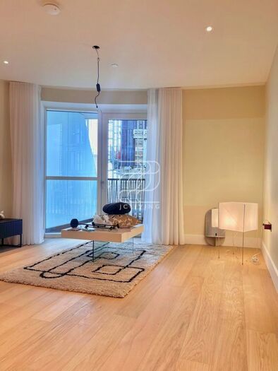 2 Bedroom Flat To Rent In Cassini Building, White City Living, London, W12