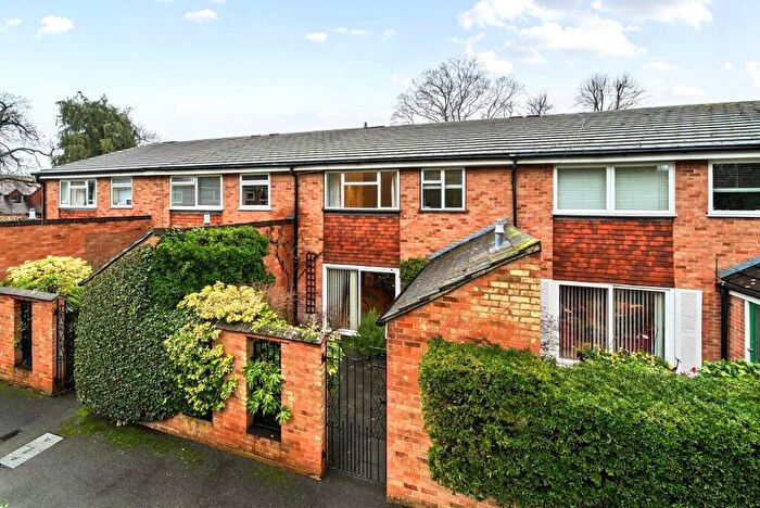 4 Bedroom Terraced House For Sale In Gower Road, Weybridge, KT13