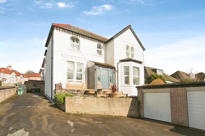 2 Bedroom Flat For Sale In Ty Mawr Road, Deganwy, Conwy, LL31