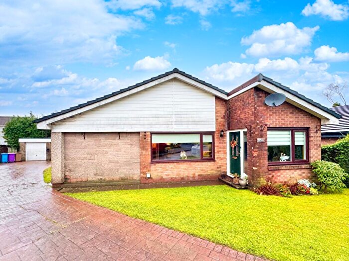 3 Bedroom Detached Bungalow For Sale In Lomond Crescent, Beith, KA15