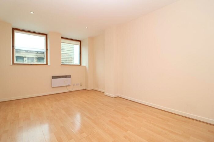 1 Bedroom Flat To Rent In The Pinnacle Bothwell Street, Glasgow, Glasgow City, G2