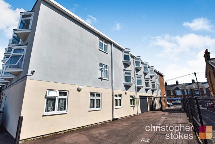 1 Bedroom Flat To Rent In Borne House, Turners Hill, Cheshunt, Hertfordshire, EN8