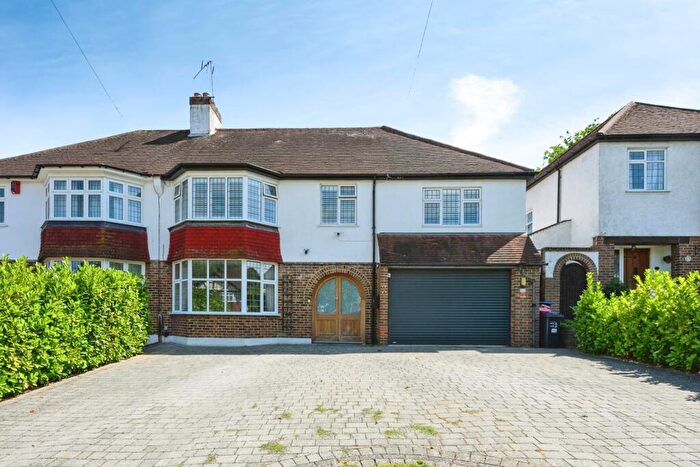 5 Bedroom Semi-Detached House For Sale In Byron Avenue, Coulsdon, CR5