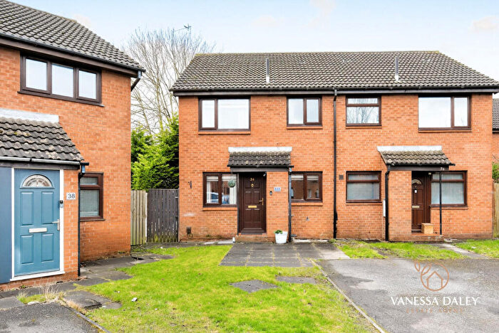 1 Bedroom Semi-Detached House For Sale In Longley Close, Preston, PR2