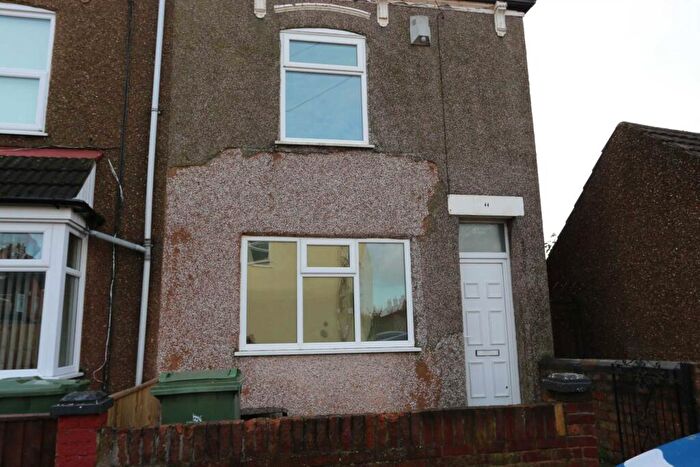 3 Bedroom Terraced House To Rent In Sixhills Street, Grimsby, DN32
