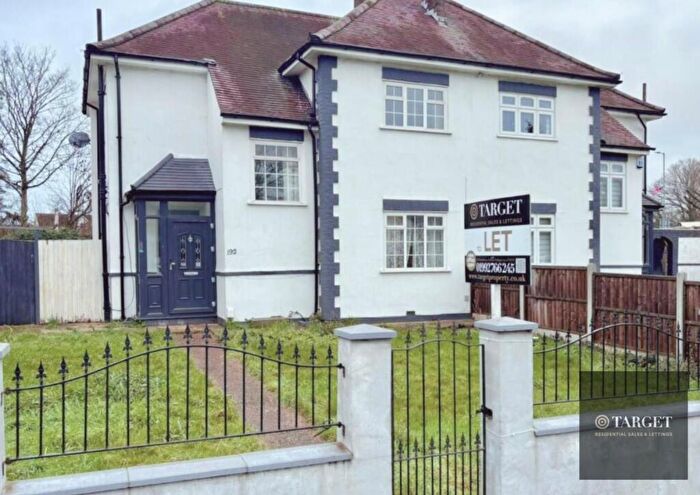 3 Bedroom Semi Detached House To Rent In Great Cambridge Road, EN8