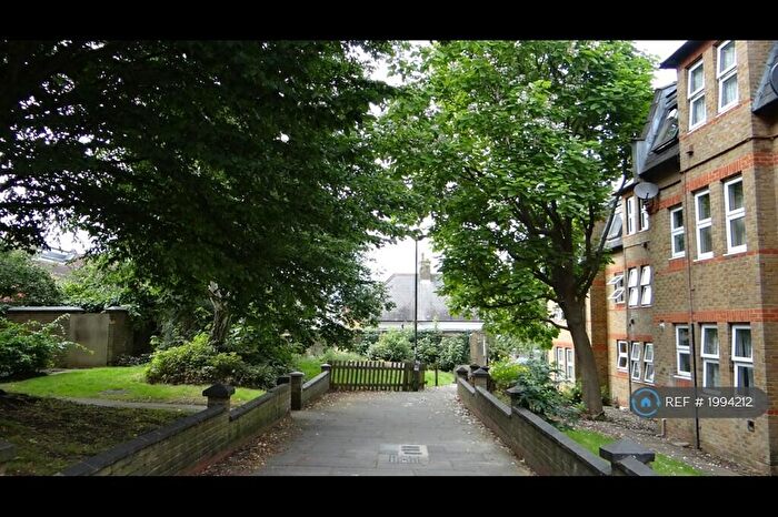 1 Bedroom Flat To Rent In London, London, N2