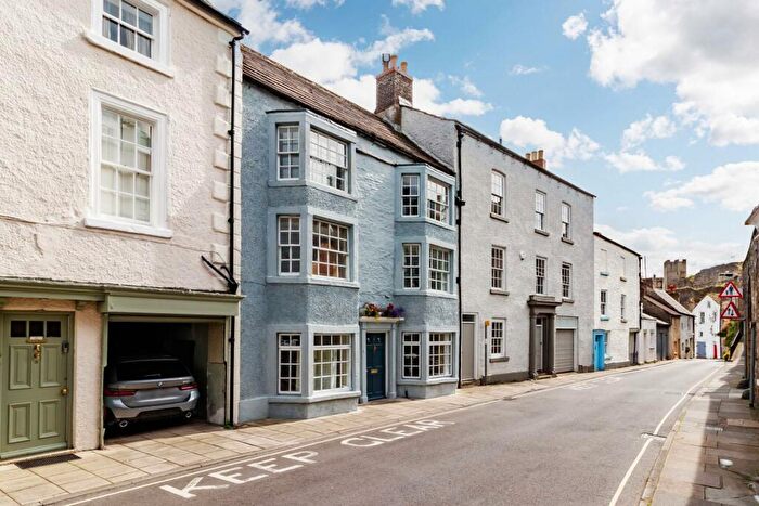 5 Bedroom Character Property For Sale In Millgate, Richmond, DL10