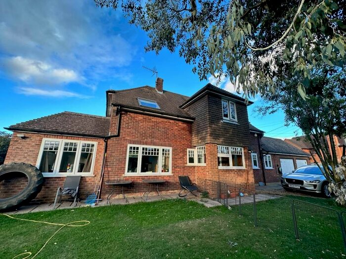 4 Bedroom Detached House To Rent In Goodacres Lane, Lacey Green, HP27