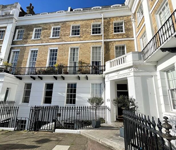 1 Bedroom Flat For Sale In Flat (A) Bristol Mansions, - Sussex Square, Brighton, BN2