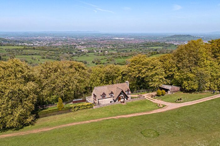 3 Bedroom Detached House For Sale In Painswick Beacon, Stroud, GL6