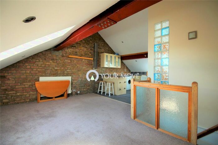 2 Bedroom Flat To Rent In Westcombe Hill, London, SE3