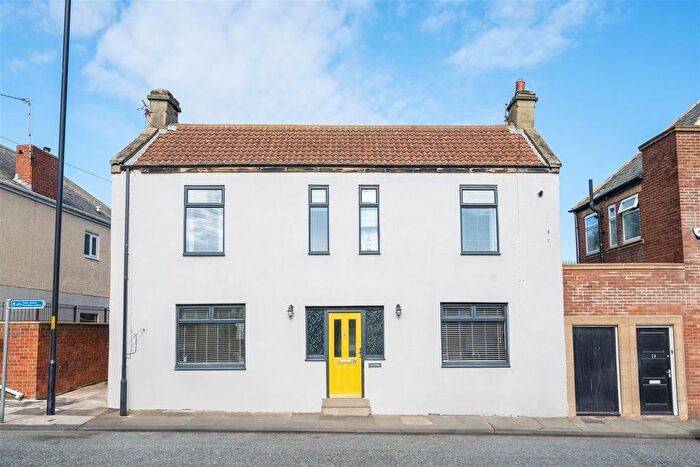 3 Bedroom Detached House For Sale In High Street, Newbiggin-By-The-Sea, NE64