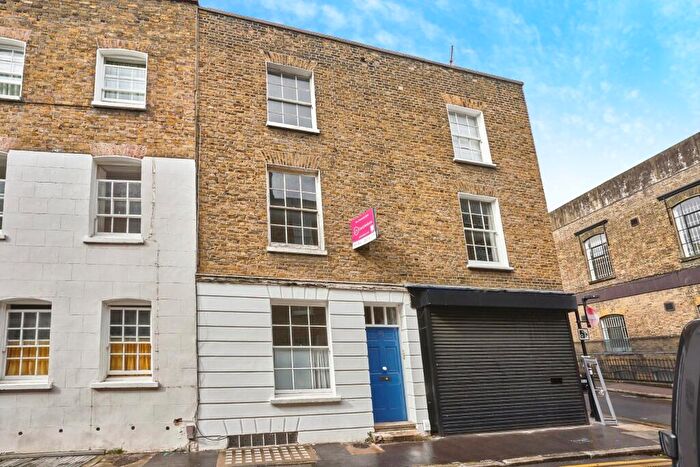 3 Bedroom Flat To Rent In Rawstorne Road, Clerkenwell, EC1V