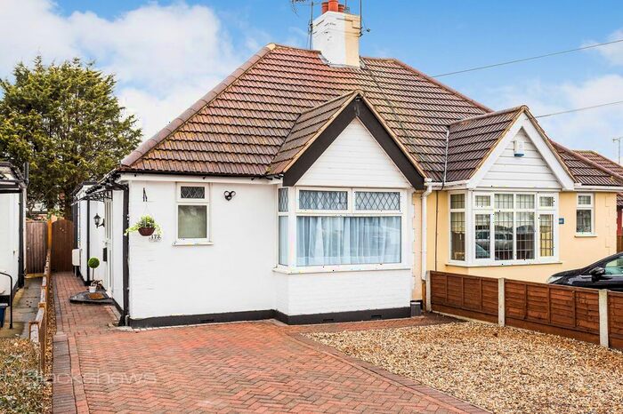 2 Bedroom Semi-Detached Bungalow To Rent In Eastwood Road North, Leigh-On-Sea, SS9