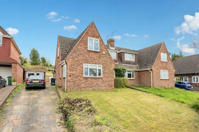 4 Bedroom Semi-Detached House For Sale In Pollyhaugh, Eynsford, Dartford, DA4