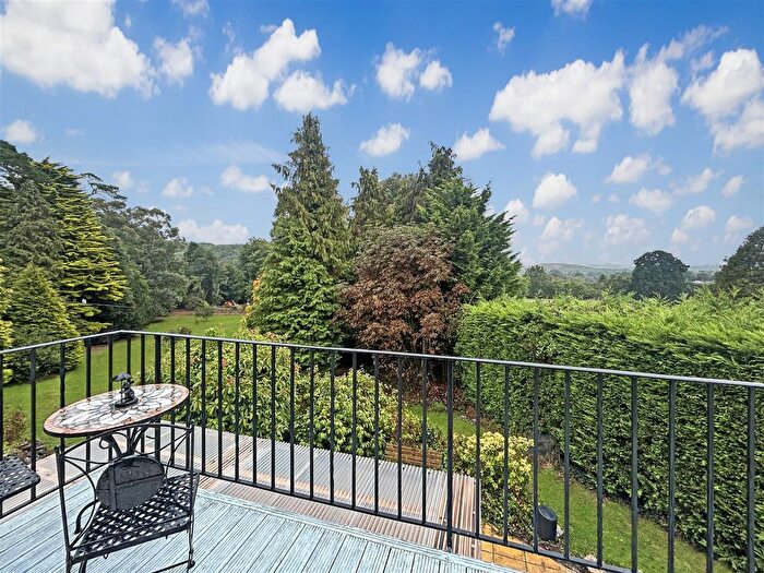 4 Bedroom Detached House For Sale In Chudleigh, Newton Abbot, TQ13