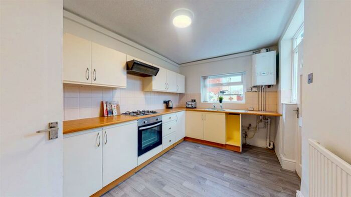 2 Bedroom Flat To Rent In Peel Street, Hull, HU3