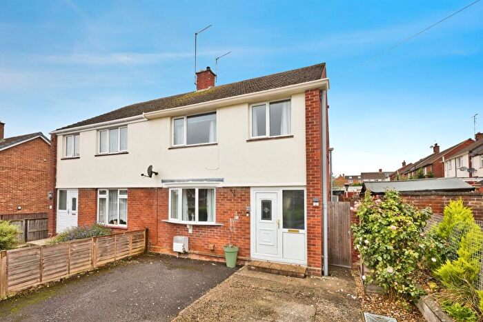 4 Bedroom Semi-Detached House For Sale In Monmouth Road, Yeovil, BA21