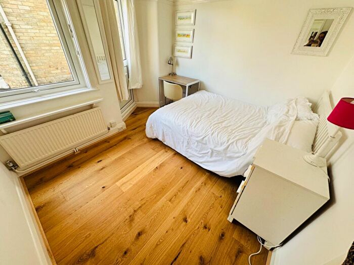 3 Bedroom Flat To Rent In St Michaels Road, Bournemouth, BH2