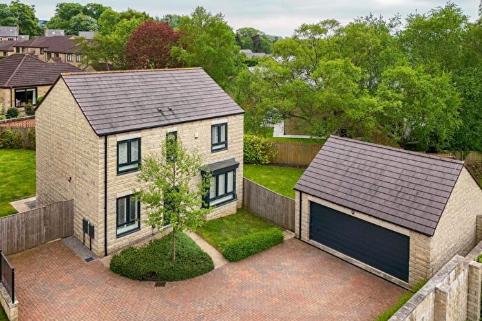 4 Bedroom Detached House For Sale In Aster Way, Beckwithshaw, Harrogate, North Yorkshire, Uk, HG3