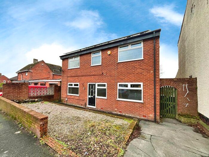 5 Bedroom Detached House For Sale In Booth Road, Little Lever, BL3