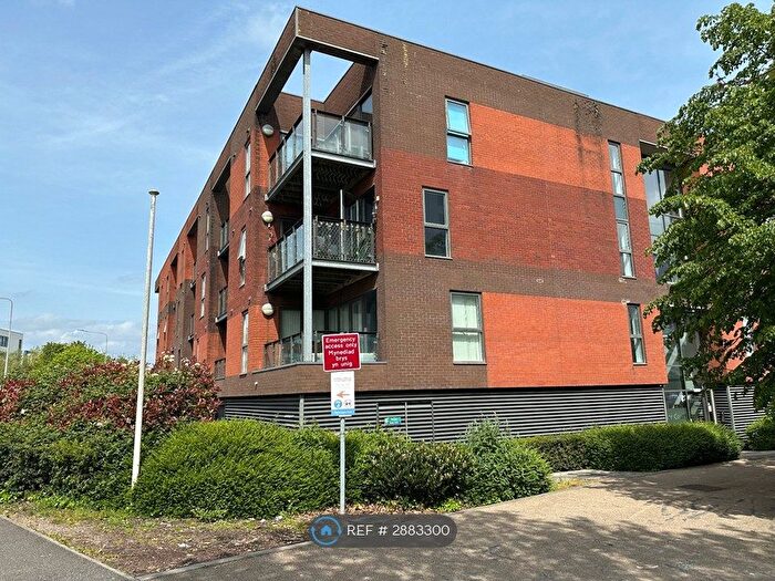 2 Bedroom Flat To Rent In Selskar Court, Newport, NP20