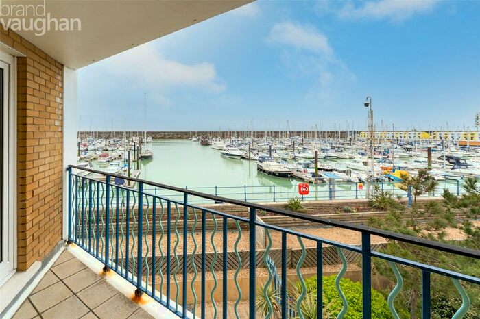 2 Bedroom Flat To Rent In Collingwood Court, The Strand, Brighton, BN2