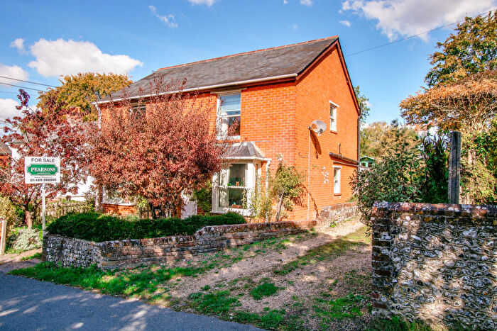 3 Bedroom Semi-Detached House For Sale In Meonstoke, SO32