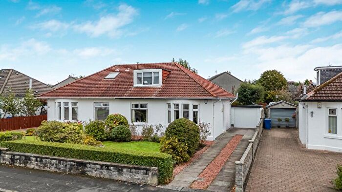 3 Bedroom Semi-Detached Bungalow For Sale In Killearn Drive, Paisley, Renfrewshire, PA1