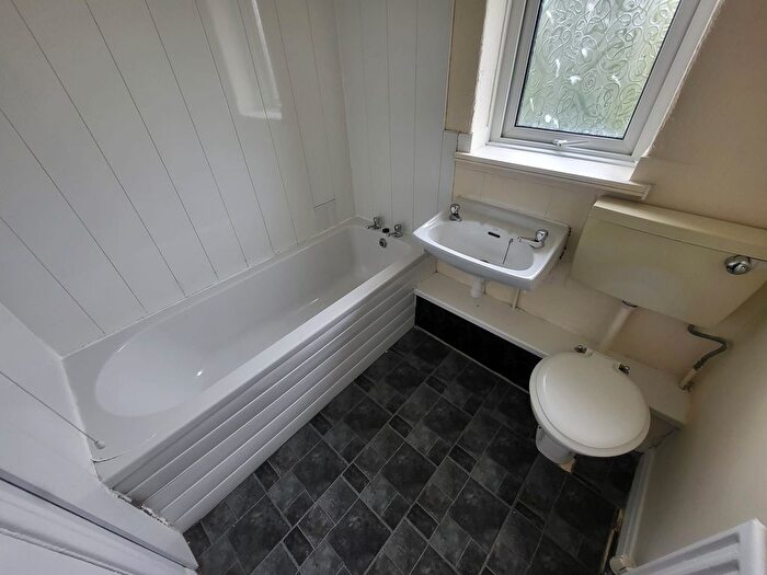 3 Bedroom Semi-Detached House To Rent In Temple Avenue, Blyth, NE24