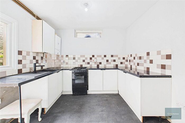 1 Bedroom Flat To Rent In Connaught Avenue, Plymouth, PL4