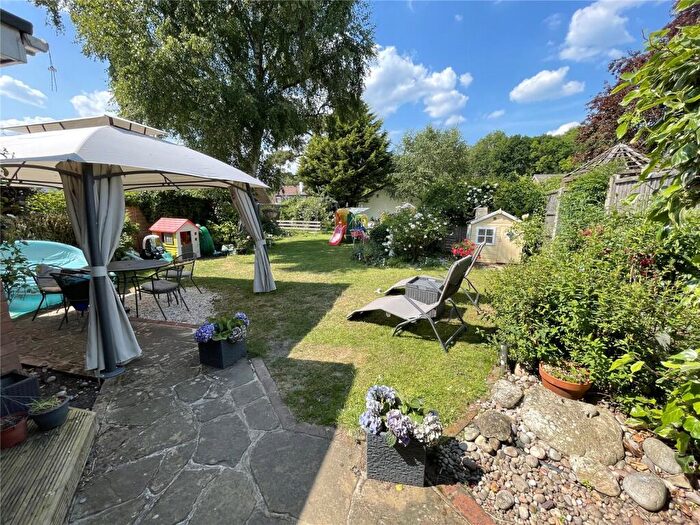 4 Bedroom Detached House For Sale In Old Cross Tree Way, Ash Green, GU12