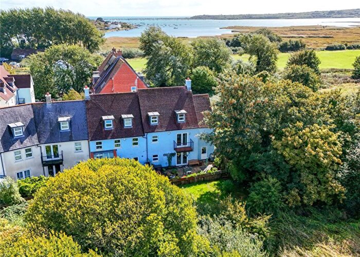 4 Bedroom End Of Terrace House For Sale In Haven Close, Christchurch, Dorset, BH23