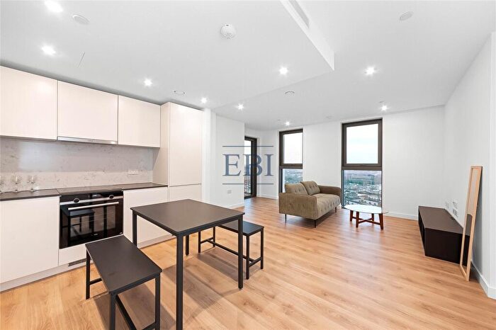 1 Bedroom Apartment For Sale In One Thames Quay, Marsh Wall, London, E14