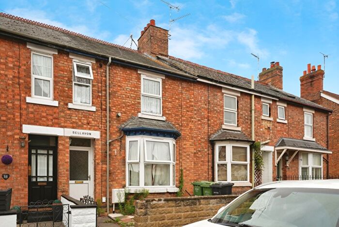 3 Bedroom Terraced House For Sale In Northwick Road, Evesham, Worcestershire, WR11