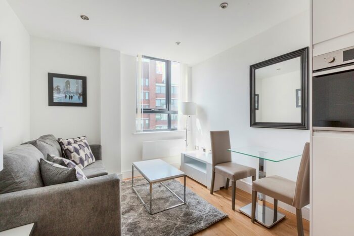 1 Bedroom Flat To Rent In Burrell Road, Haywards Heath RH16