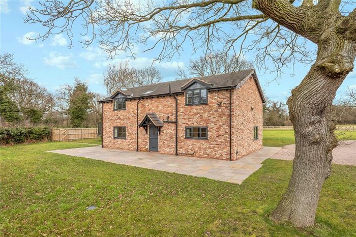 4 Bedroom Detached House To Rent In Towers Lane, Helsby, Frodsham, WA6
