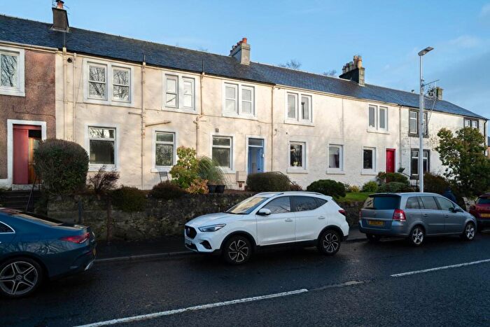 2 Bedroom Apartment For Sale In Burnside Terrace, Easwald Bank, Kilbarchan, PA10