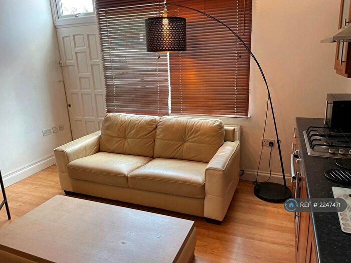 1 Bedroom Flat To Rent In Archway Road, London, N19
