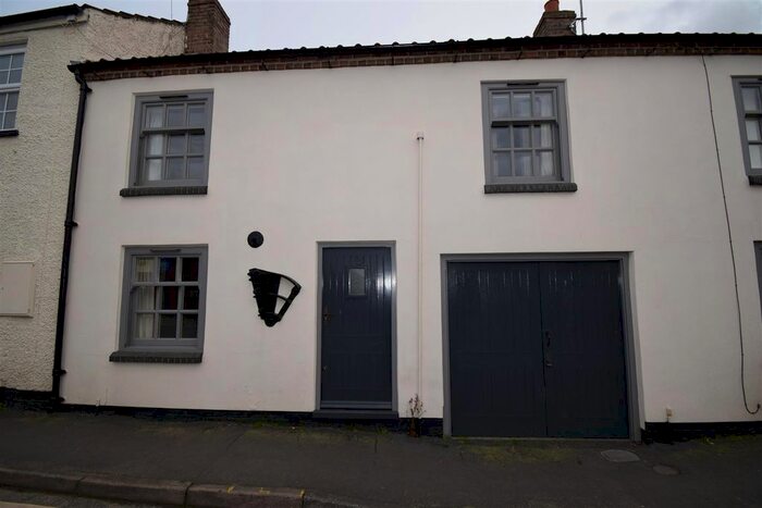 2 Bedroom Cottage To Rent In High Street, Messingham, Scunthorpe DN17