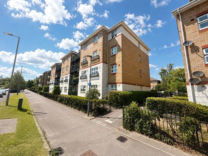 2 Bedroom Semi Detached House For Sale In Ogden Park, Bracknell, Bracknell Forest, RG12