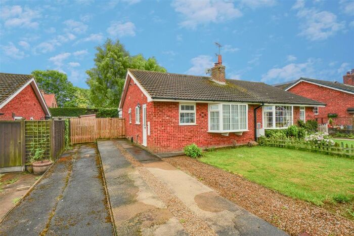 2 Bedroom Semi-Detached Bungalow To Rent In Hambleton View, Tollerton, York, YO61