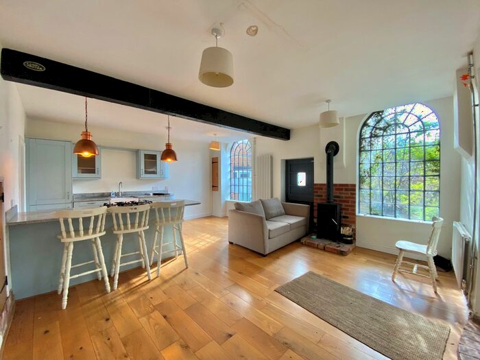 3 Bedroom Property To Rent In Printers Yard, Uppingham, Oakham, LE15