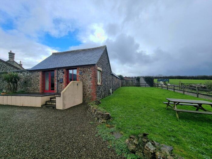 2 Bedroom Detached House For Sale In Highford Farm, Higher Clovelly, EX39