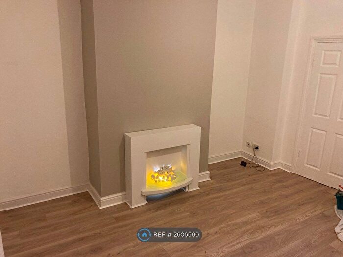 2 Bedroom Flat To Rent In Chandos Street, Gateshead, NE8