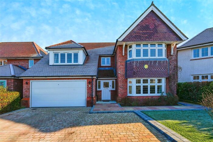 5 Bedroom Detached House For Sale In Bridge Keepers Way, Hardwicke, Gloucester, Gloucestershire, GL2