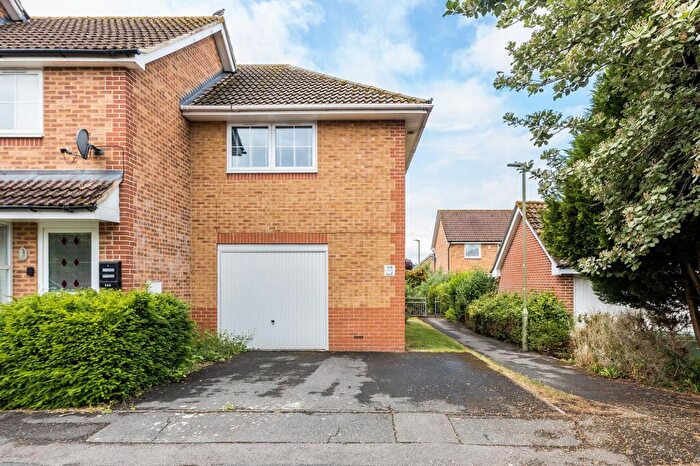 1 Bedroom Apartment For Sale In Usk Way, Didcot, OX11