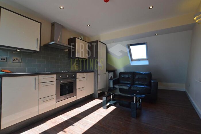 2 Bedroom Apartment To Rent In Westbury Road, Clarendon Park, LE2